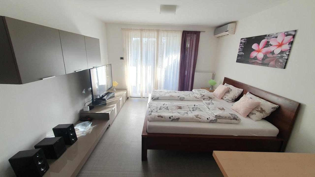Cypress Garden Apartamento Portorož Exterior foto